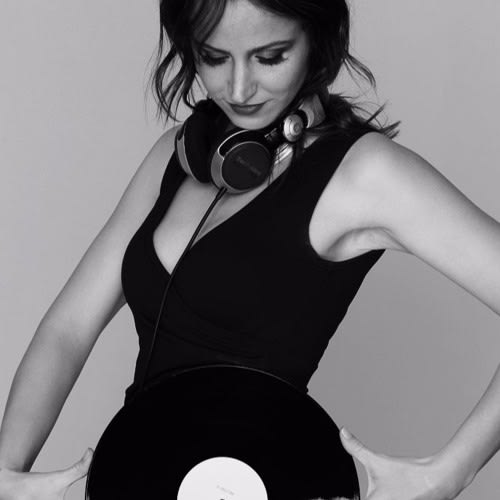 DJ Patricia Luna