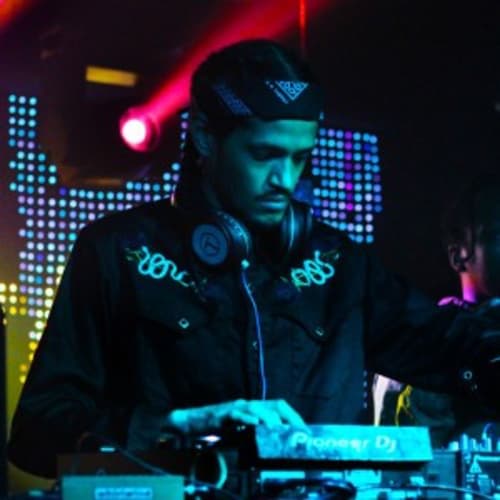 Vlvt Jones