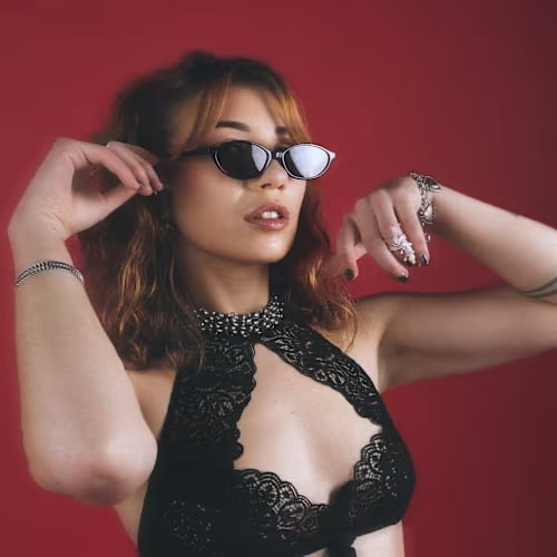Tess Kamu