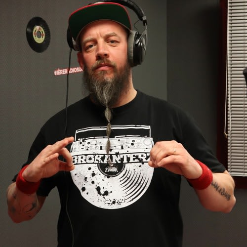 DJ 5HOP