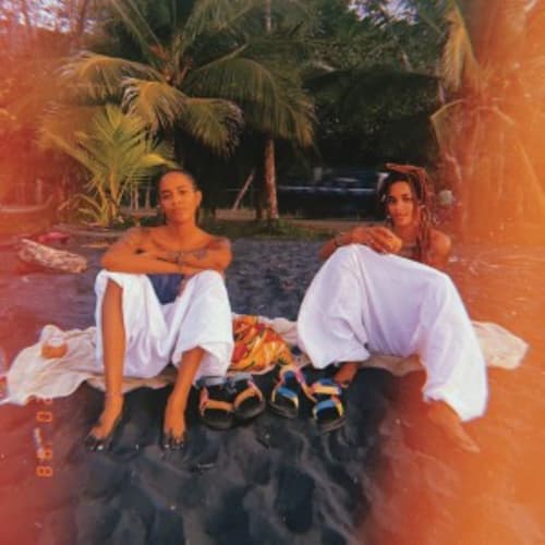 Coco & Breezy