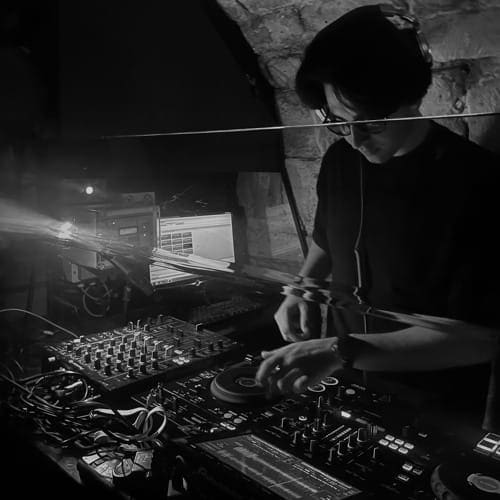 Dj Moon