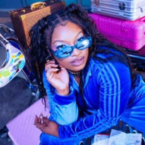 UNiiQU3
