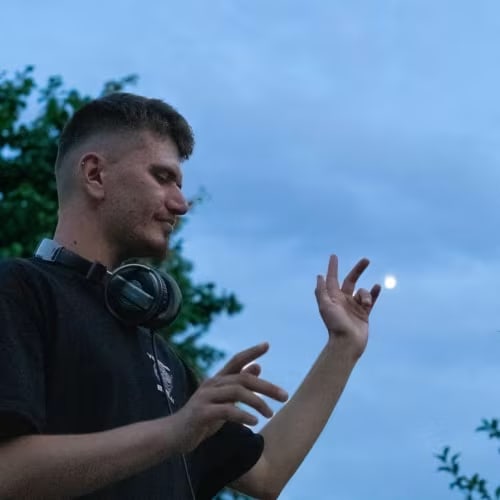 DJ Luciano