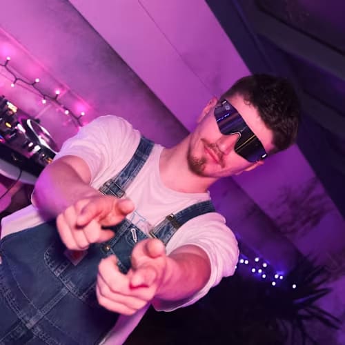 DJ Luciano