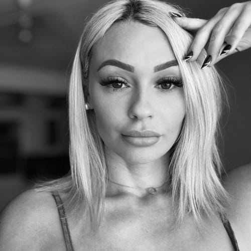 Aly' Mackenzie