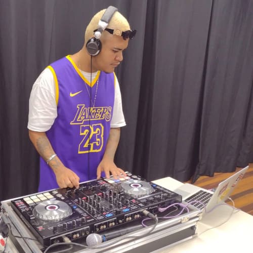 DJ JAY LEE