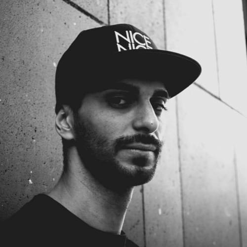 DJ F-oNe