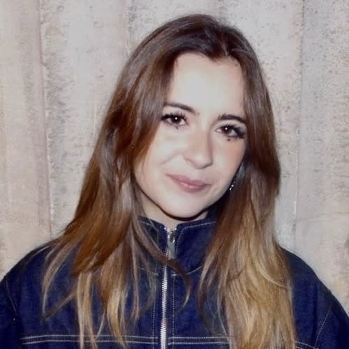 piú