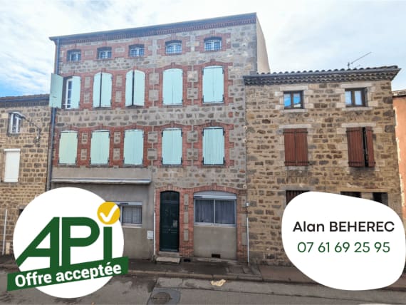 Immeuble à vendre à Maclas – 2 pièces, 320 m²