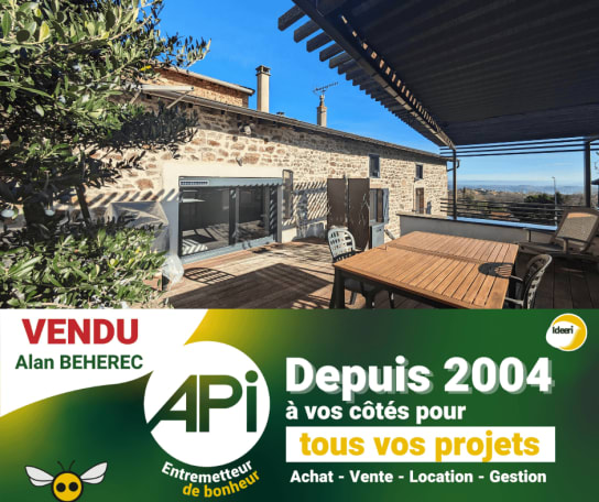 Maison de village à vendre à Saint-Pierre-de-Bœuf – 3 pièces, 75 m²