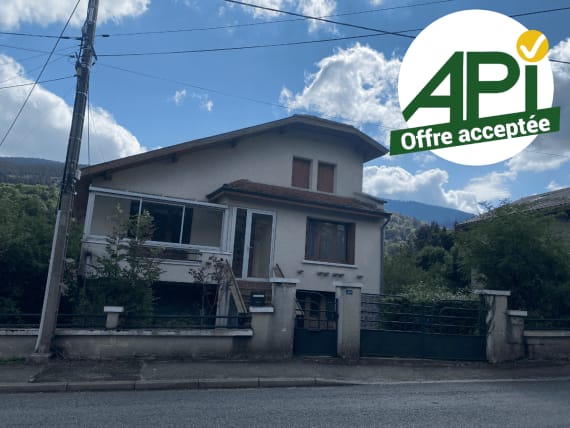 Maison à vendre à Saint-Sauveur-en-Rue – 7 pièces, 145 m²
