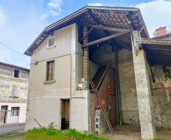 Maison à vendre à Roussillon, 74 m² – 49 000 €
