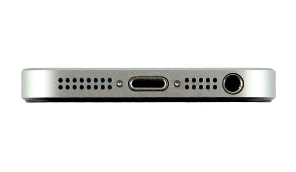 iPhone SE jack plug