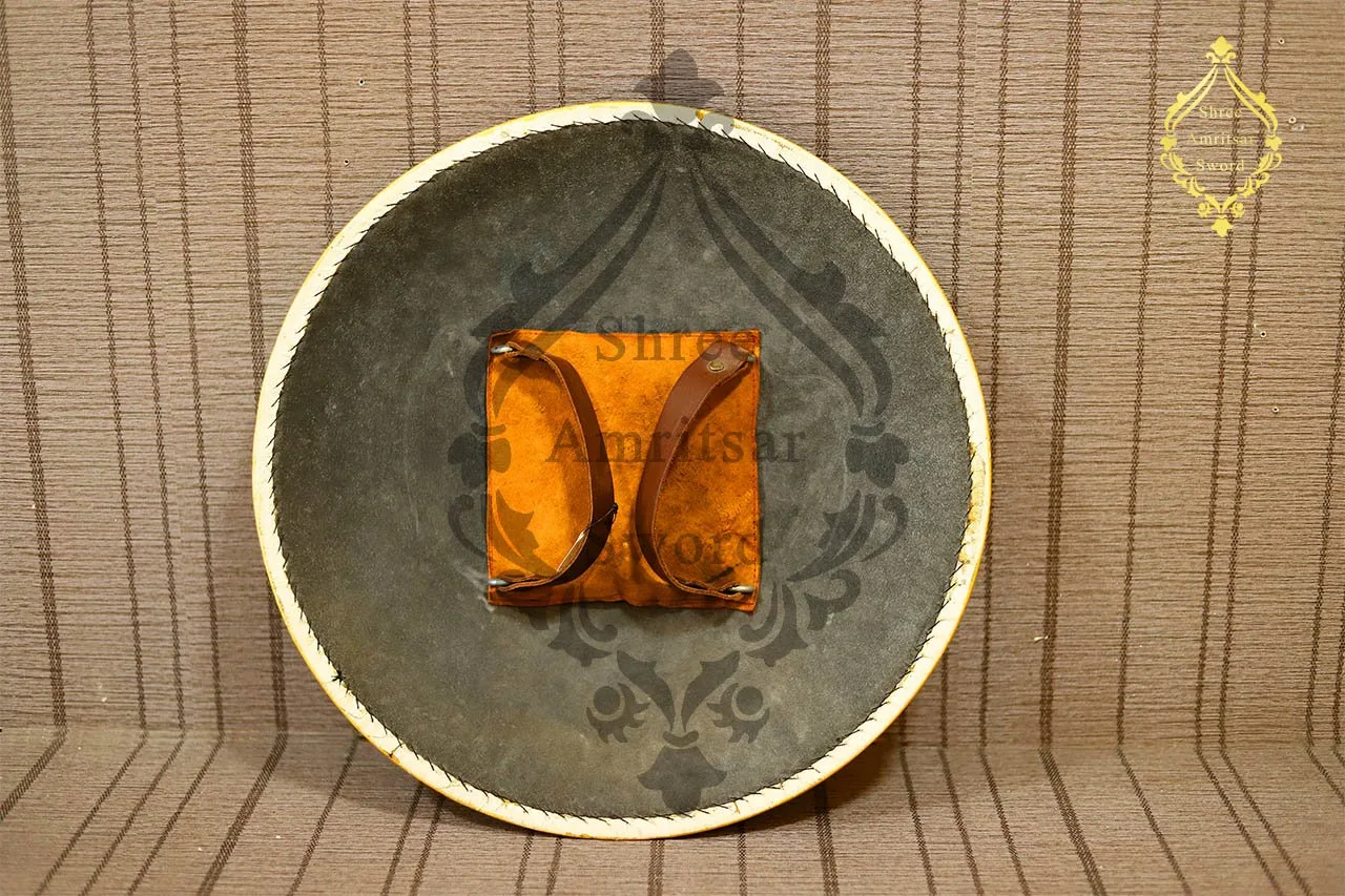 Shield with painting thumbnail 4