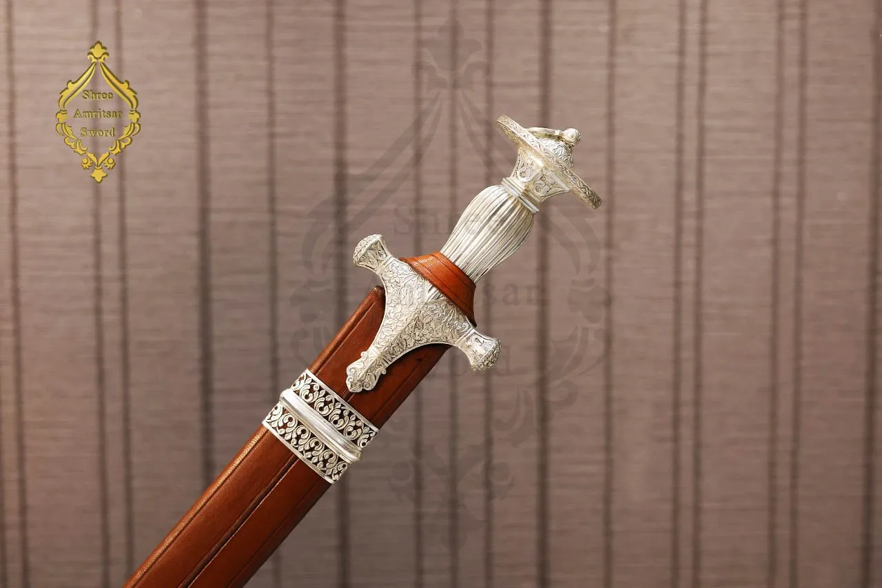 Royal Silver Sword thumbnail 3