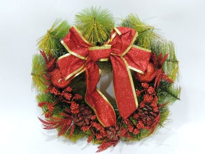 Corona de navidad con bolas...