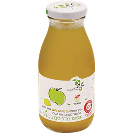 מיץ תפוח עם נגיעות לימון