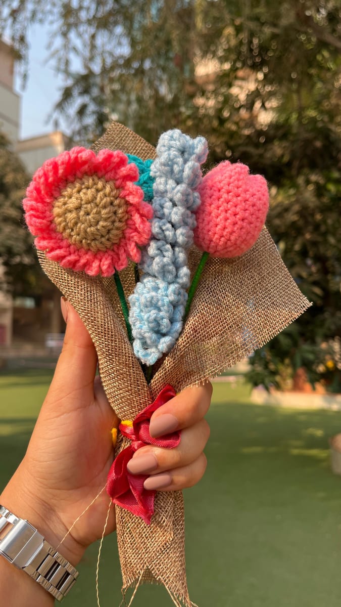 Four-Flower Charm thumbnail 3