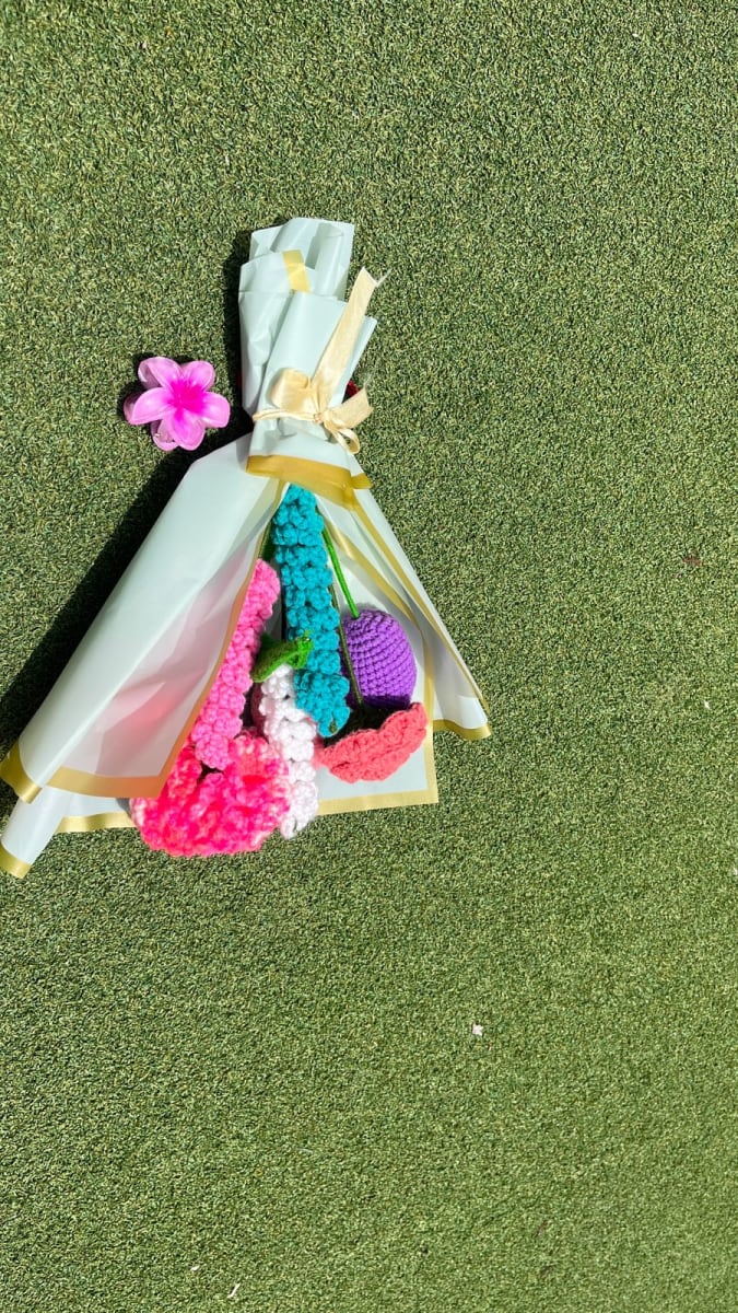 Majestic Mix Bouquet thumbnail 2