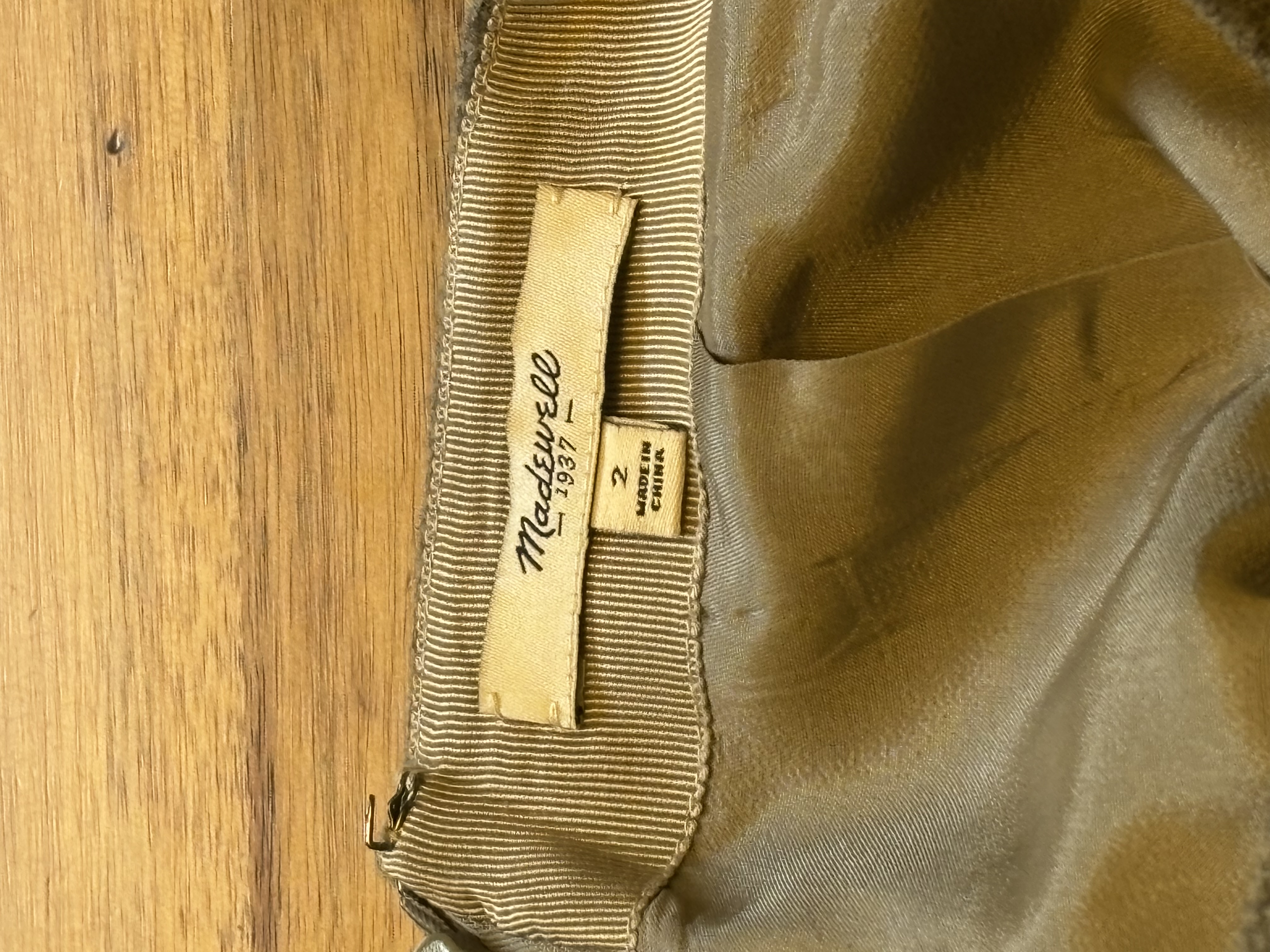 Madewell Stylish Pleated Midi Skirt