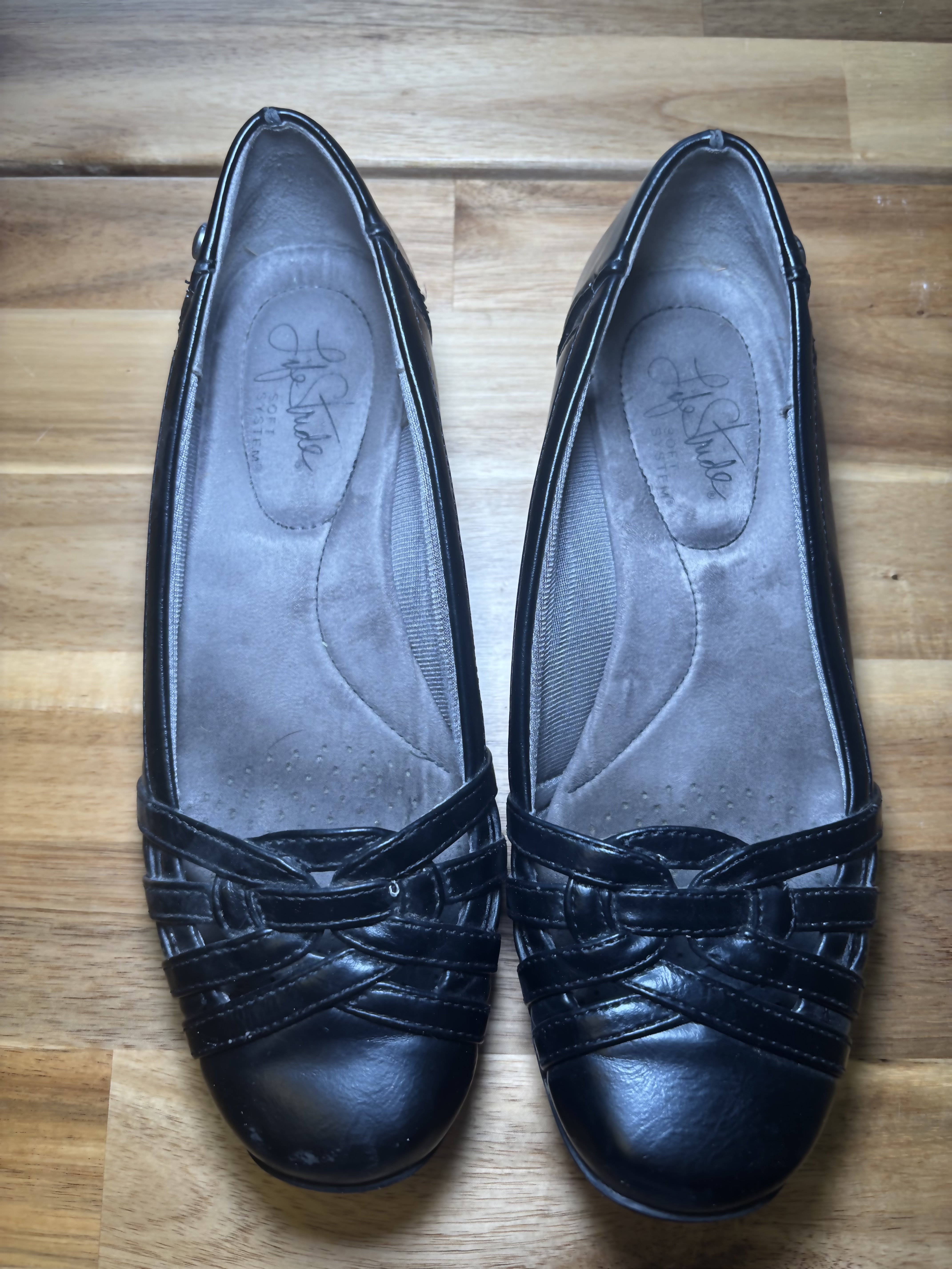 LifeStride Comfortable Black Flats