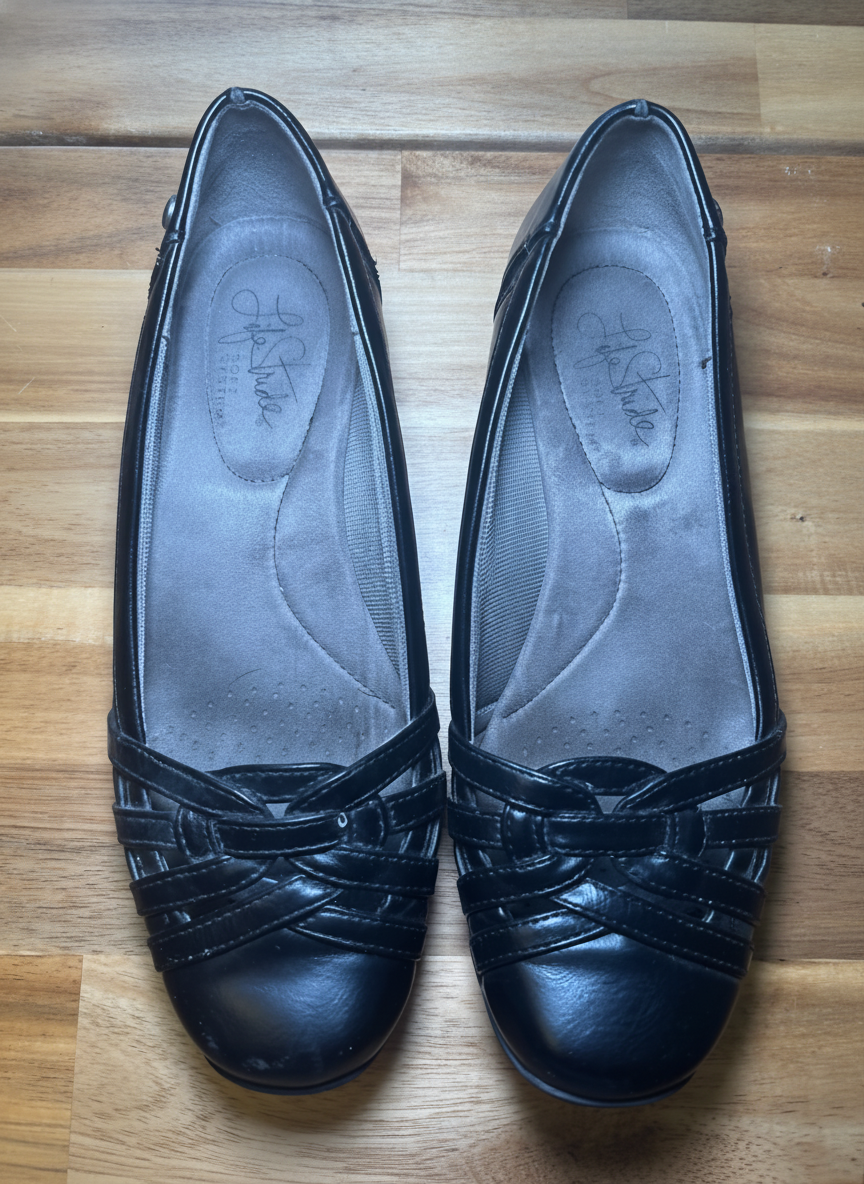 LifeStride Comfortable Black Flats - Styled Flat-Lay