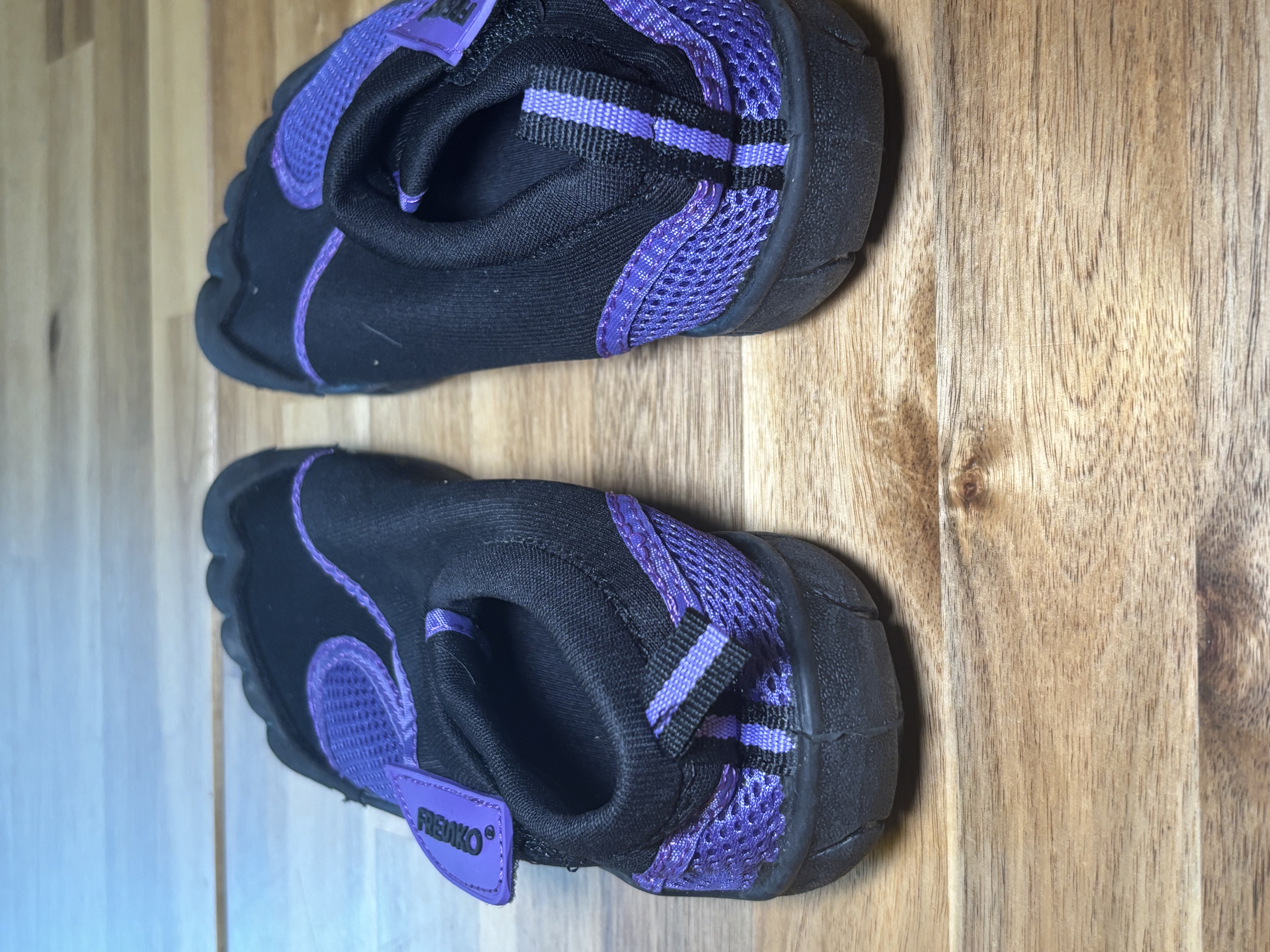Fresko Vibrant Water Shoes