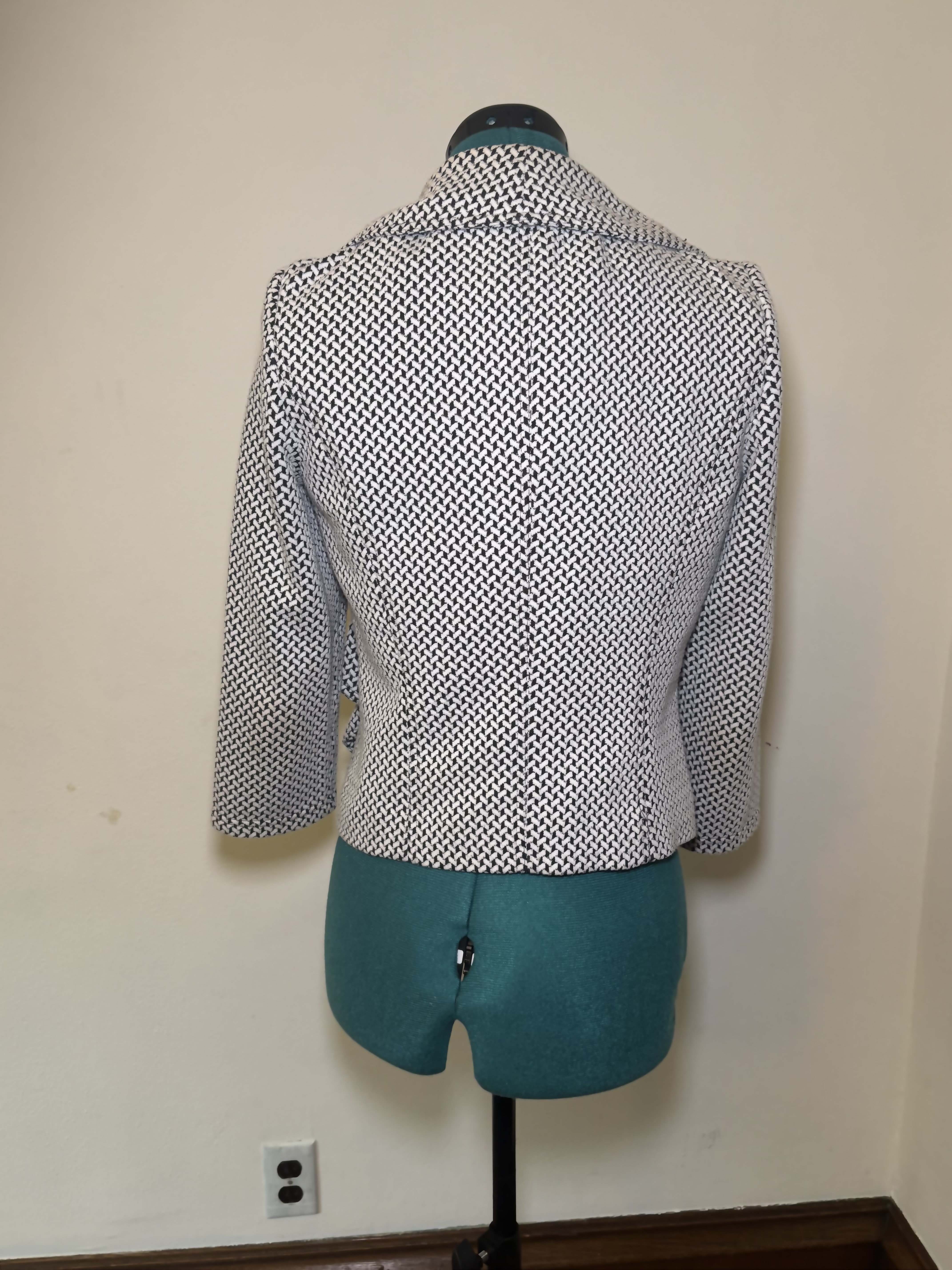 Calvin Klein Houndstooth Draped Blazer