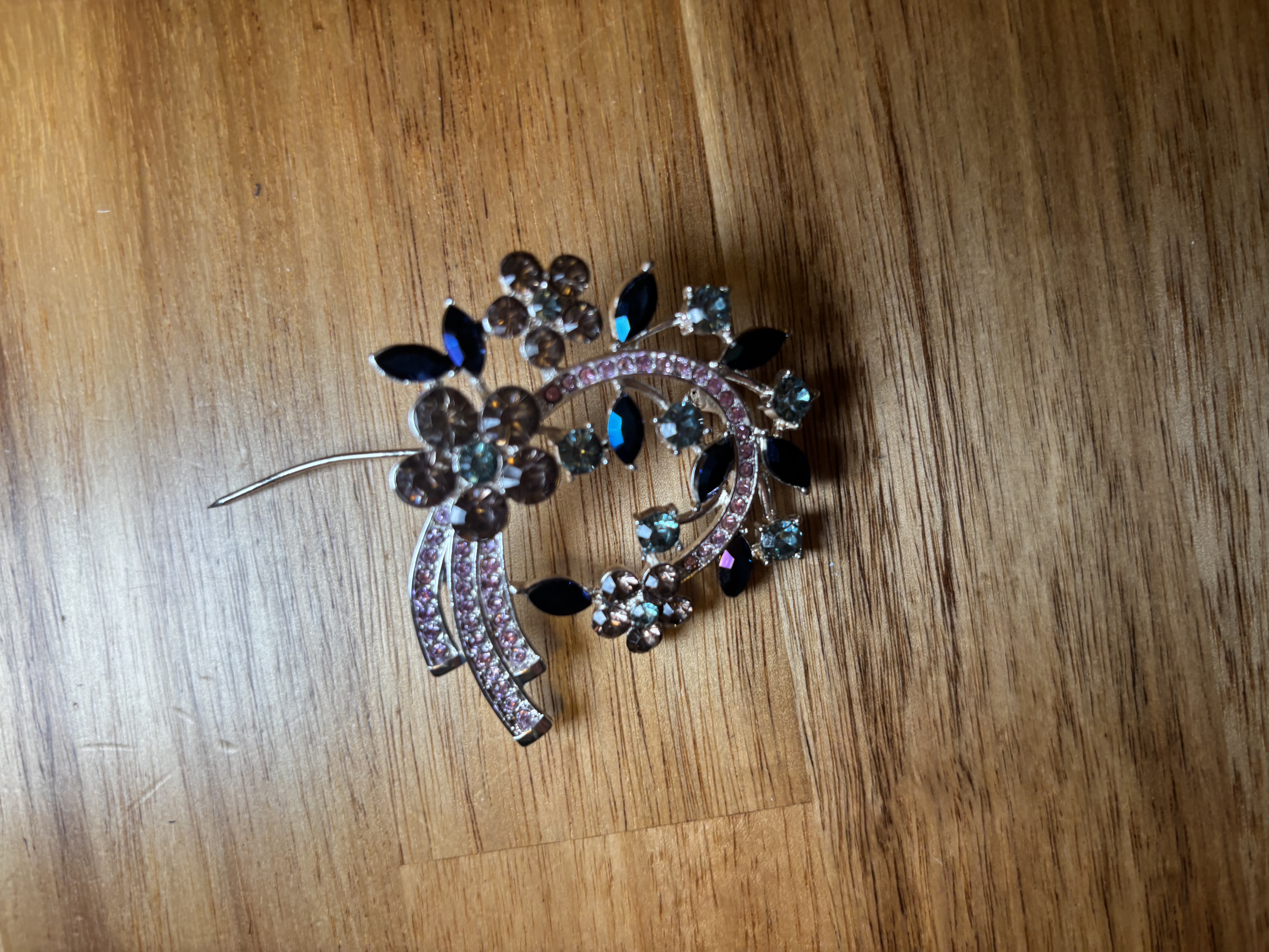 Unique Crystal Floral Brooch Set