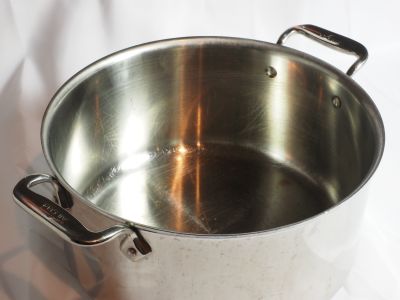 8 Qt Pan for Cooking the Noodles