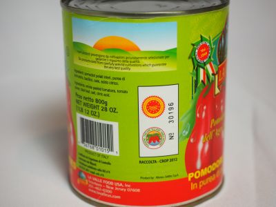 “Real” San Marzano Tomatoes Will Have These Two Seals and the Serial Number from the D.O.P.