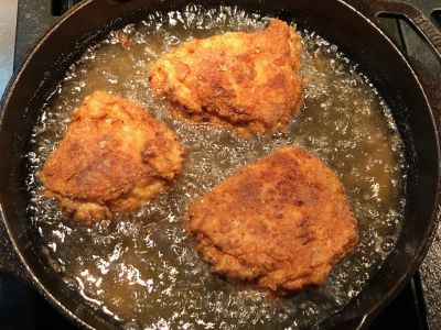 how to dredge chicken breast in flour
