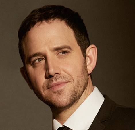 Santino Fontana 