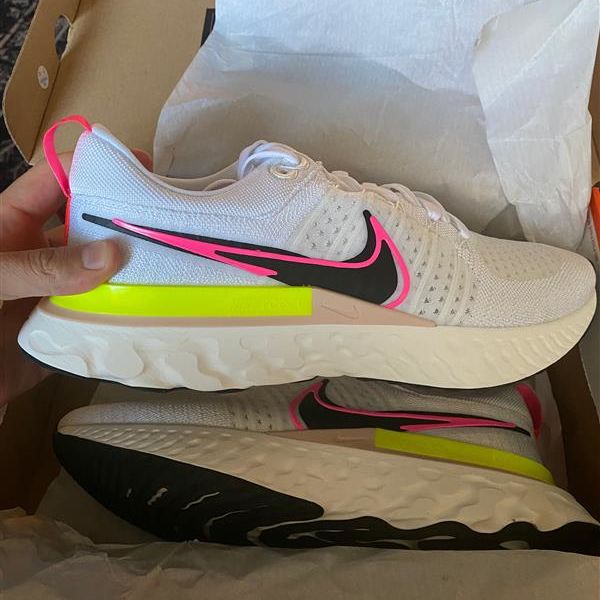 Hoka vs Nike in 2025: Best Running Shoes Compared - Reviewers have described the Nike React foam as both comfortable and bouncy.