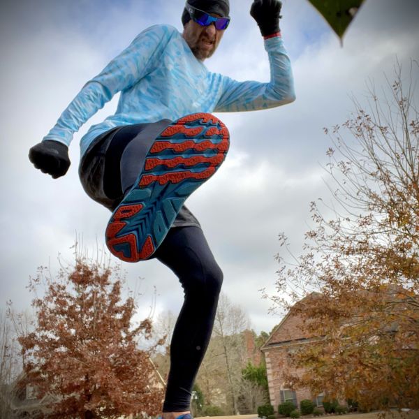 Hoka vs. New Balance: Which Brand for Runners and Walkers in 2025? - 