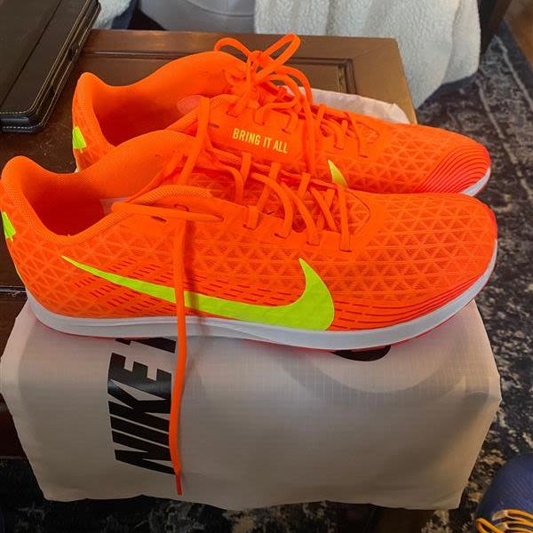 New Balance vs. Nike: A Comparison of Performance, Sizing, and Value in 2025 - 