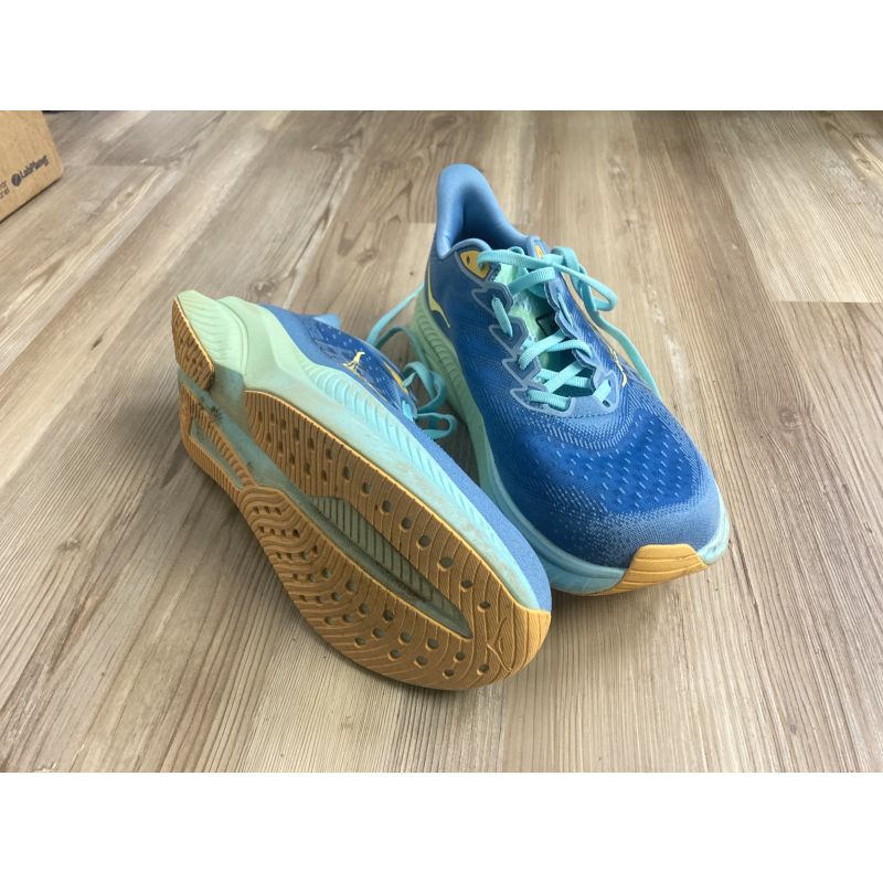 Image of Hoka One One Mach 6