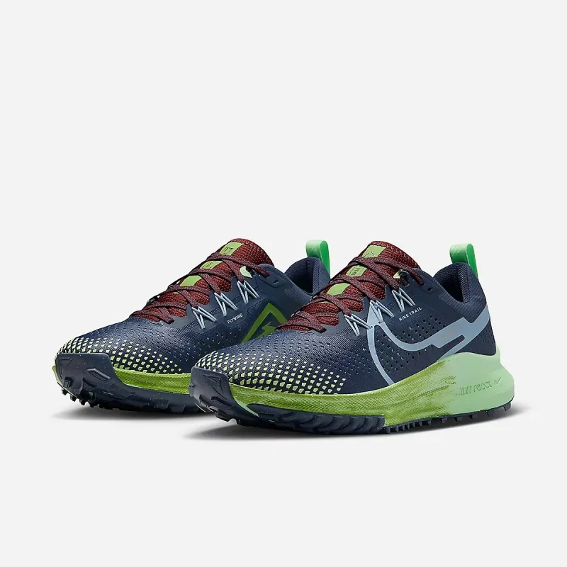 Image of Nike Pegasus Trail 4