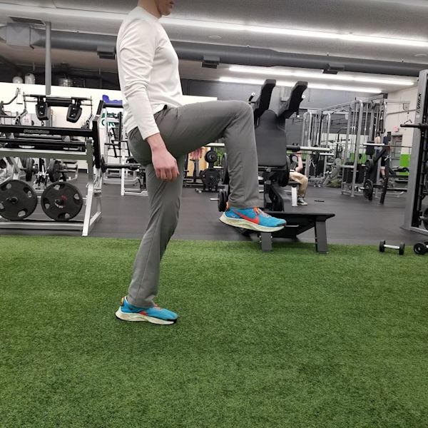 Warm Up Before Running: 3 Moves to Fire Up Your Muscles
