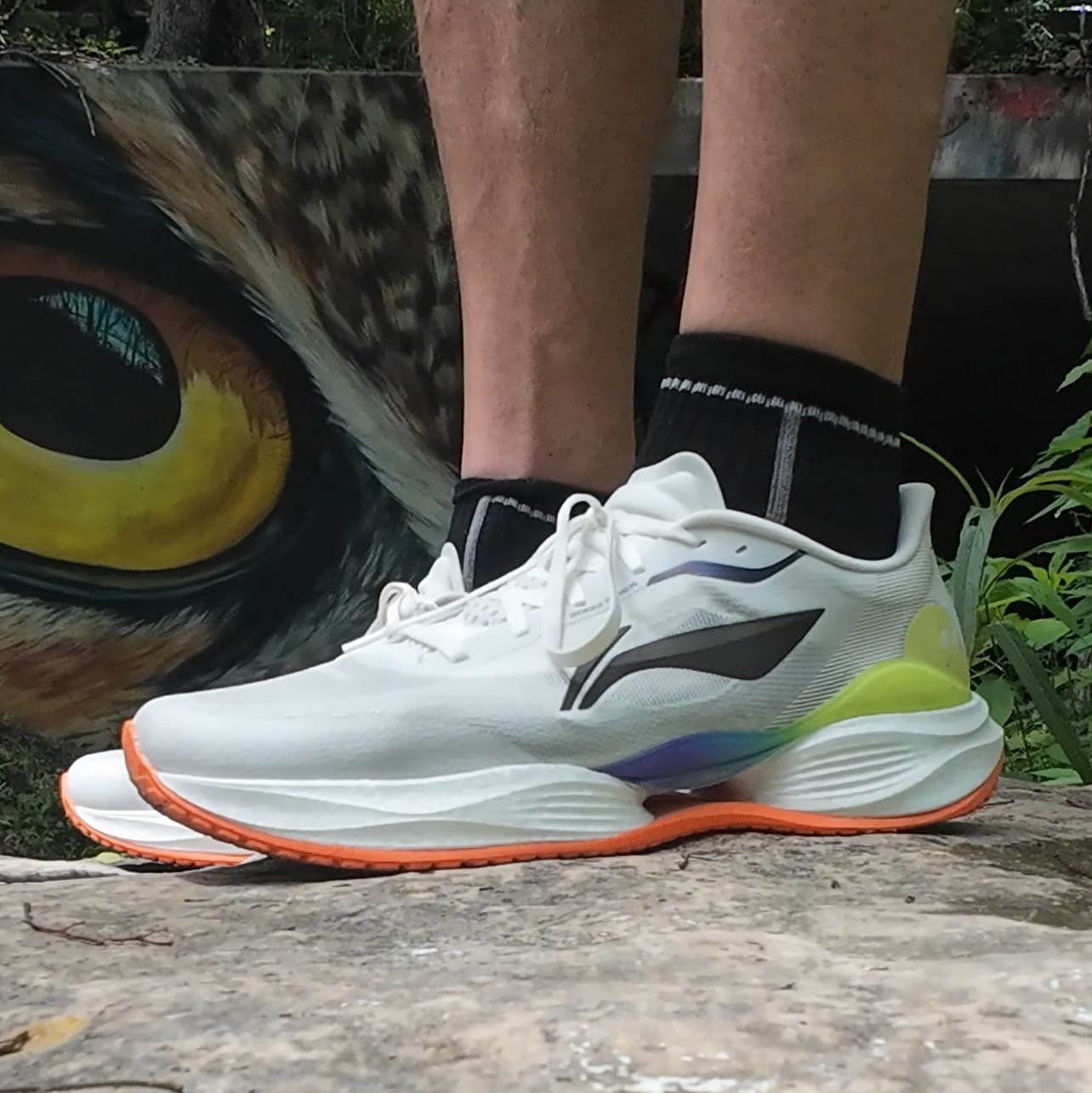 Li-Ning Superlight 23