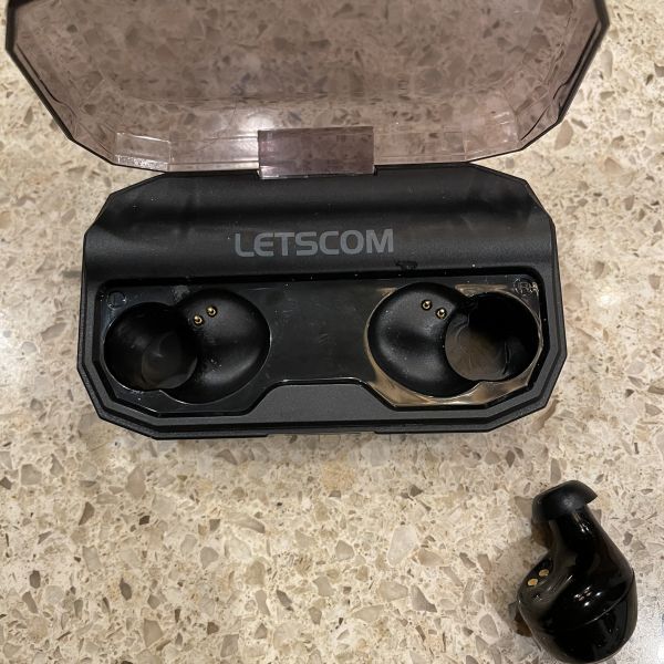 Image of  LETSCOM wireless earbuds