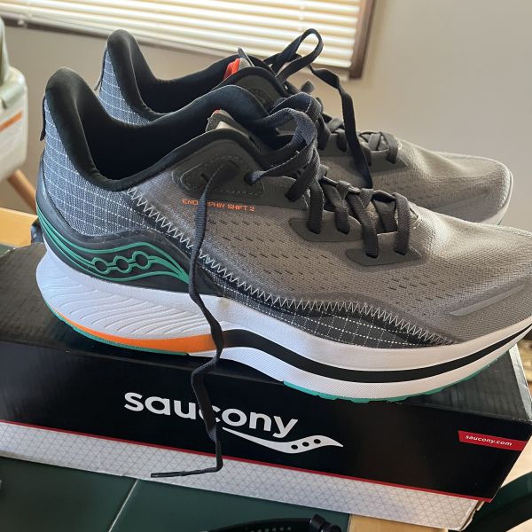 Image of Saucony Endorphin Shift 2