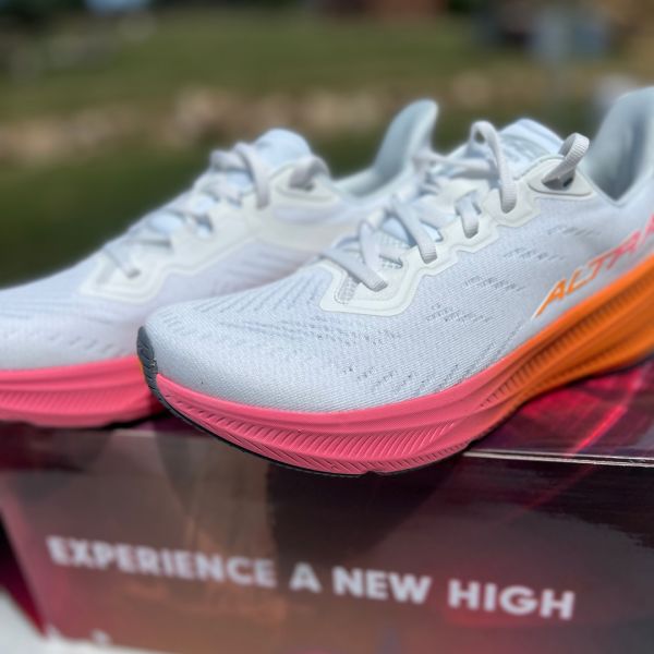 Image of Altra Experience Flow 2