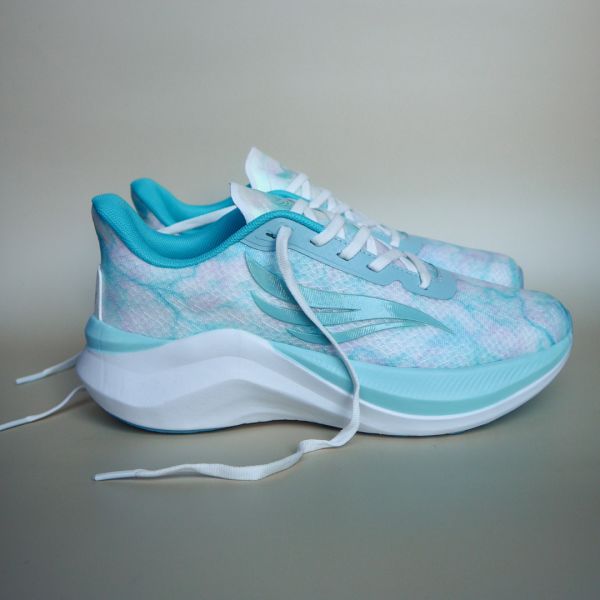 Image of Other Swift Running Celer