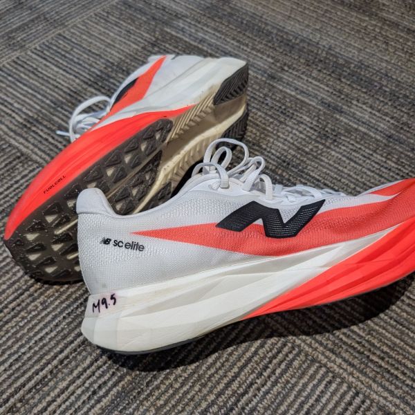 Image of New Balance New Balance Super Comp Elite v5