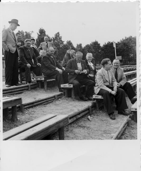 F1940.jpg