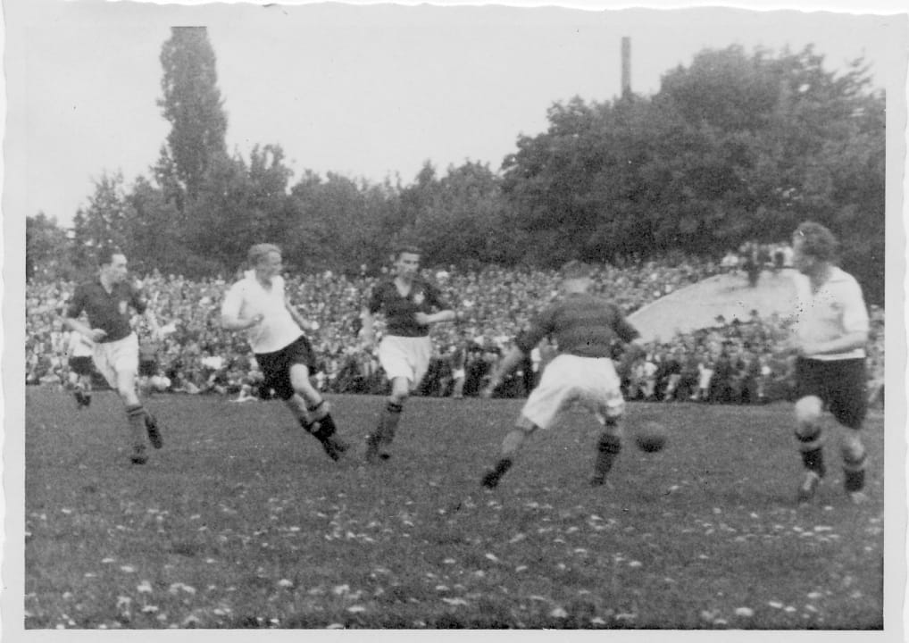 F1940 (1).jpg