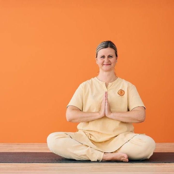 Snjeza-Yoga3.jpg