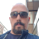 Profilbild von Kastro DK Bassist*in aus Frankfurt am Main